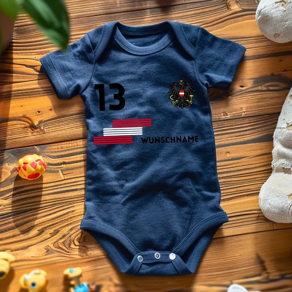 Fussball Österreich - Personalisierter Baby-Onesie/ Strampler, Trikot mit anpassbarem Namen und Trikotnummer, 100% Bio-Baumwolle Baby Body