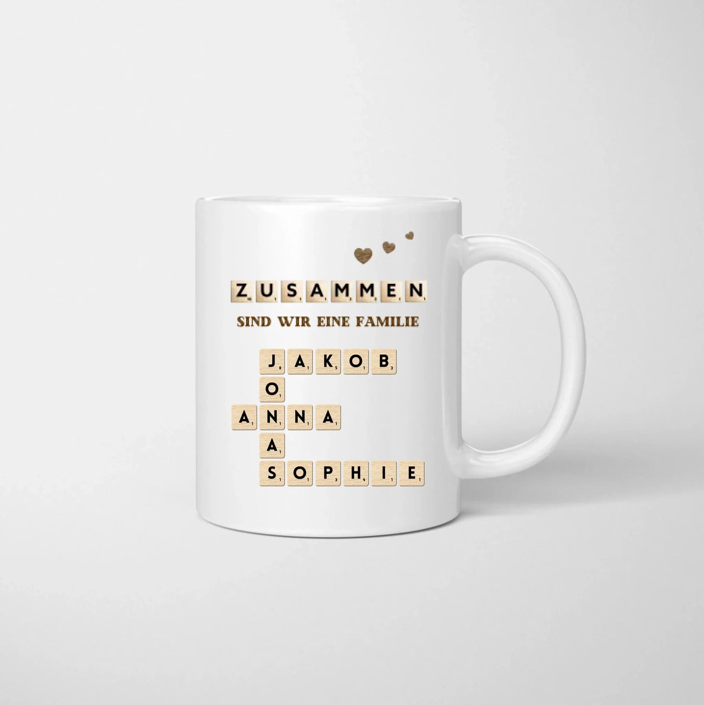 Zusammen sind wir eine Familie - Scrabble Tasse (Namen der ganzen Familie)