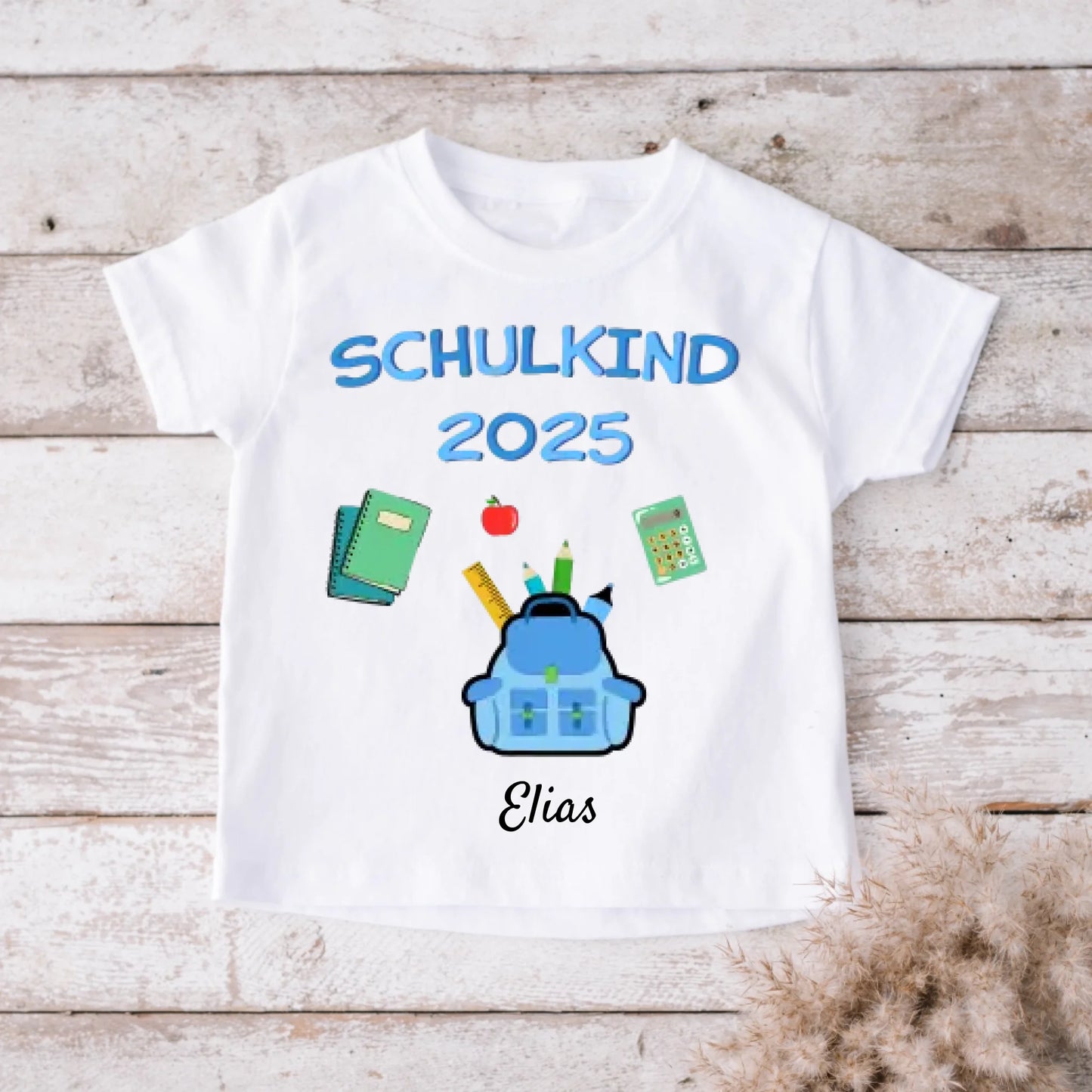 Schulkind 2025 - Personalisiertes T-Shirt für Kinder zur Einschulung (100% Baumwolle)