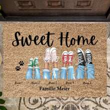 Laden Sie das Bild in den Galerie-Viewer, Sweet Home - Personalisierte Fußmatte  für innen &amp; aussen (2-8 Personen, Kinder &amp; Haustiere)
