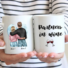 Laden Sie das Bild in den Galerie-Viewer, Partners in Wine - Personalisierte Pärchen-Tasse (Mann &amp; Frau)
