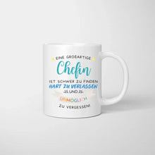 Laden Sie das Bild in den Galerie-Viewer, Großartige Chefin/ Managerin/ Teamleiterin - Personalisierte Tasse für Chefin/ Arbeitskolleginnen - Geschenk Büro, Job (2-4 Personen)
