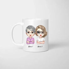 Laden Sie das Bild in den Galerie-Viewer, Mama &amp; Töchter Chibi - Personalisierte Tasse (2-3 Frauen)
