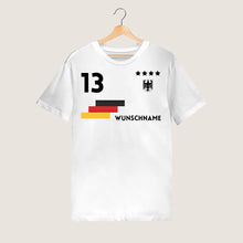 Laden Sie das Bild in den Galerie-Viewer, Fußball EM 2024 Deutschland Trikot - Personalisiertes T-Shirt für Fußball-Fans (100% Baumwolle, Unisex)
