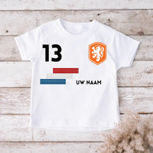 Laden Sie das Bild in den Galerie-Viewer, Voetbal EM 2024 Nederland Shirt Kinderen individueel - Gepersonaliseerd T-Shirt voor Kinderen (100% Katoen)
