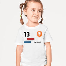 Laden Sie das Bild in den Galerie-Viewer, Voetbal EM 2024 Nederland Shirt Kinderen individueel - Gepersonaliseerd T-Shirt voor Kinderen (100% Katoen)
