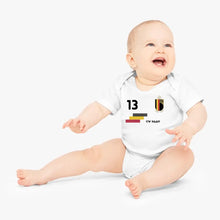 Laden Sie das Bild in den Galerie-Viewer, 2024 Euro België voetbalshirt - Gepersonaliseerd babyrompertje met naam en rugnummer, 100% biologisch katoen
