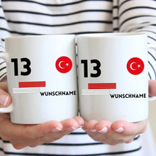 Laden Sie das Bild in den Galerie-Viewer, EM 2024 Türkei-Tasse - Personalisierte Tasse zur Fußball-EM, Wunschnummer und Name, individuelle Tasse Fan Tasse Türkei
