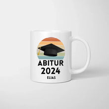 Laden Sie das Bild in den Galerie-Viewer, Glückwunsch Abschluss Tasse 2024 - Personalisierte Tasse Abitur, Studium, Bachelor, Master, Ausbildung, Realschule, Examen
