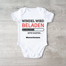 Laden Sie das Bild in den Galerie-Viewer, Windel wird beladen - Personalisierter Baby-Onesie/ Strampler, 100% Bio-Baumwolle
