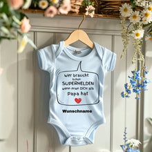 Laden Sie das Bild in den Galerie-Viewer, Superhelden Papa - Personalisierter Baby-Onesie/ Strampler, 100% Bio-Baumwolle
