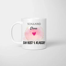 Laden Sie das Bild in den Galerie-Viewer, Schulkind Tasse personalisiert - Du bist 1. Klasse!
