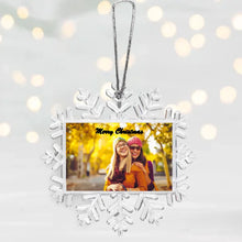 Laden Sie das Bild in den Galerie-Viewer, Personalisierte Freundinnen Christbaum-Schneeflocke - Eigenes Foto, Geschenk Freunde Weihnachten
