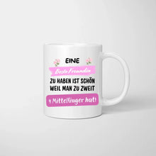 Laden Sie das Bild in den Galerie-Viewer, Zu zweit 4 Mittelfinger - Personalisierte Tasse Freundinnen &amp; Kolleginnen (2-4 Personen)
