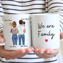 Laden Sie das Bild in den Galerie-Viewer, We are family, Ma famille - parents avec enfants - Mug personnalisé (1-4 enfants)
