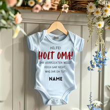 Laden Sie das Bild in den Galerie-Viewer, Holt Oma zur Hilfe - Personalisierter Baby-Onesie/ Strampler, witziges Weihnachtsgeschenk, 100% Bio-Baumwolle
