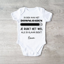 Laden Sie das Bild in den Galerie-Viewer, IK BEN AAN HET Downloaden - Gepersonaliseerde baby onesie/ romper voor Kerstmis, 100% biologisch katoen copy
