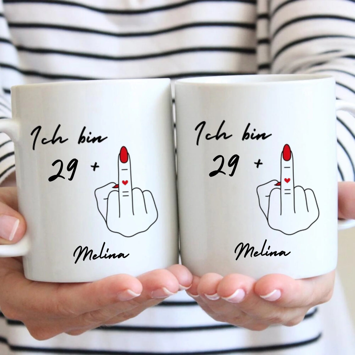 Geburtstagstasse witziges Design Stinkefinger - Personalisierte Tasse für Freundinnen, Kolleginnen, Geschwister