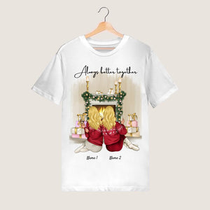 Weihnachten Freundinnen am Kamin mit Getränk - Personalisiertes T-Shirt (2-3 Frauen)